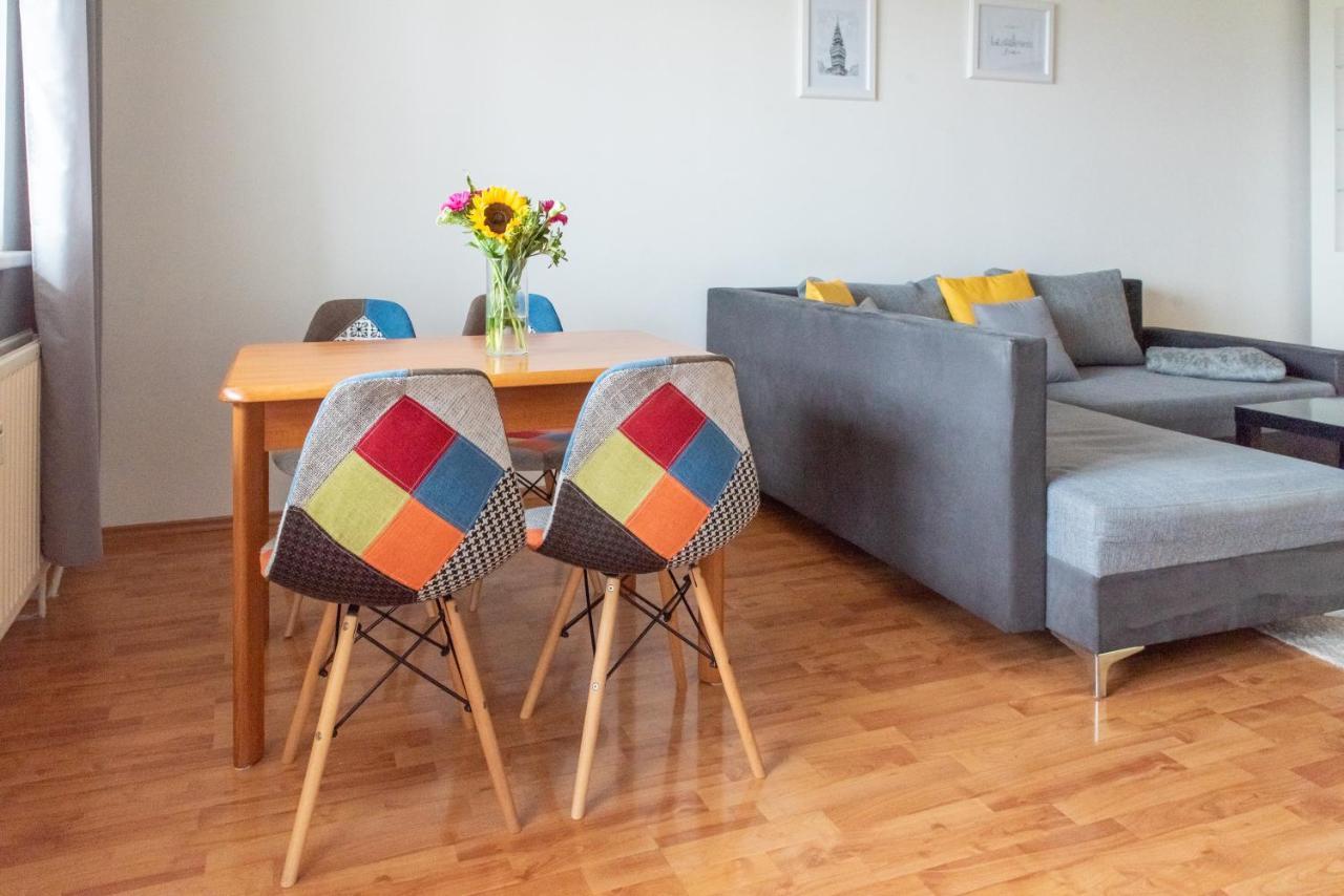 Strawberry Apartment Bratislava Luaran gambar