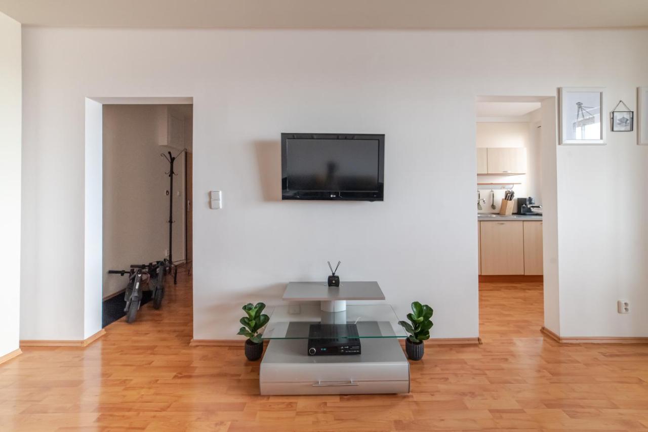 Strawberry Apartment Bratislava Luaran gambar